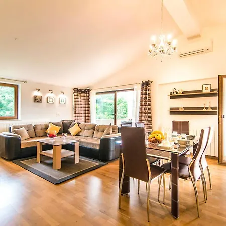 Villa Lorna Lucia Vila Žminj