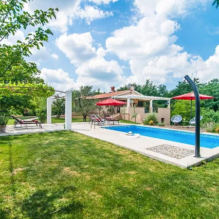 Villa Lorna Lucia Žminj