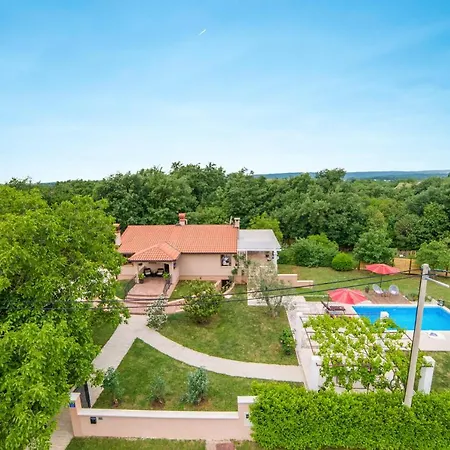 Villa Villa Lorna Lucia Žminj